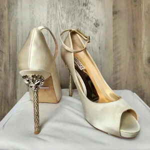 Badgley Mischka Diego Embellished Heel Evening Shoe Satin Ivory Size 9 Women's